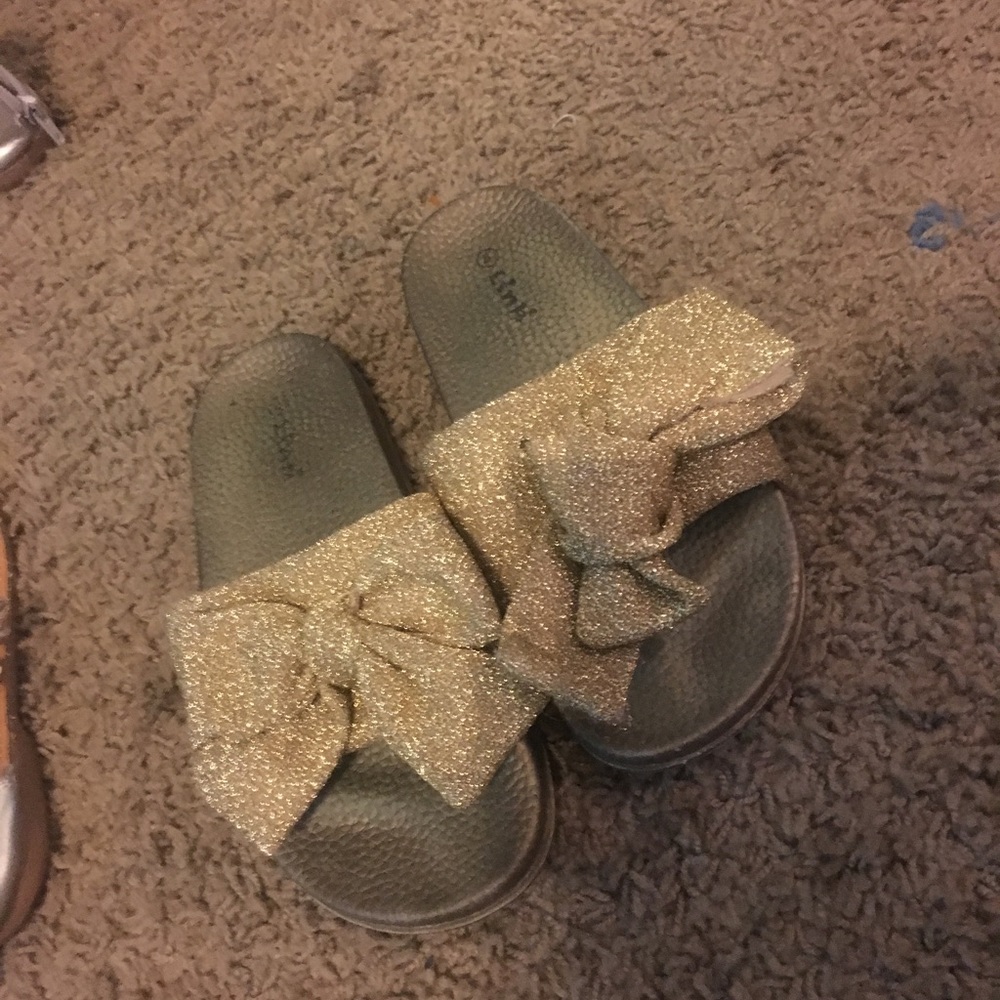 Gold ribbon Slides (Girls KIDS)